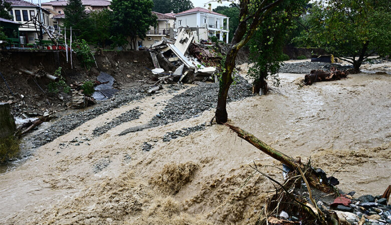 «Καμπανάκι» Καλλιάνου για την κακοκαιρία που έρχεται: Μεγάλα ύψη βροχής στις πληγείσες περιοχές της Θεσσαλίας