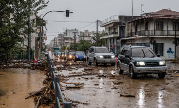 Στους επτά οι νεκροί από την φονική κακοκαιρία Daniel – Η σορός ενός 69χρονου ανασύρθηκε από πλωτό του Λιμενικού στην περιοχή Άναυρος Βόλου