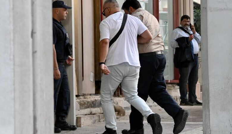 Θάνατος 36χρονου Αντώνη στο λιμάνι του Πειραιά: Προφυλακίστηκαν πλοίαρχος και ύπαρχος – «Ήθελα να πέσω να βοηθήσω αλλά είχε απομακρυνθεί το πλοίο»