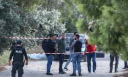 Νέο εύρημα στην υπόθεση με τη μαφιόζικη εκτέλεση έξι Τούρκων στη Λούτσα – Ένα πιστόλι εννέα χιλιοστών που θα εξεταστεί στα εγκληματολογικά εργαστήρια