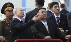 Ο Βορειοκορεάτης ηγέτης Κιμ Γιονγκ Ουν συγχαίρει τον Βλαντίμιρ Πούτιν για την επανεκλογή του