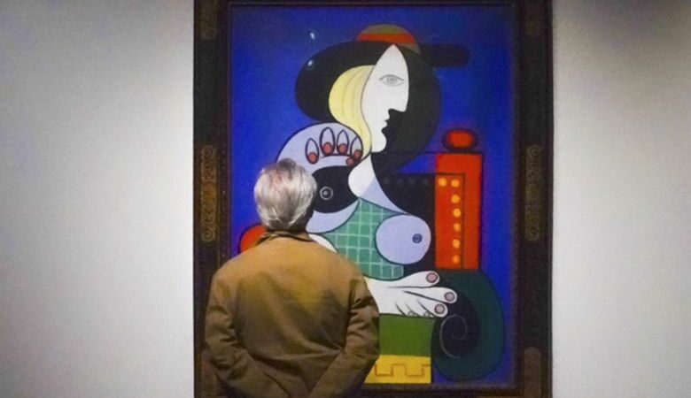 «Χρυσάφι» για τον πίνακα «Femme à la Montre» του Πικάσο  – Αναμένεται να πωληθεί 120 εκατ. δολάρια σε δημοπρασία