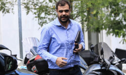 Μαρινάκης για την τοποθέτηση Τσακαλώτου στους FT: Ομολόγησε τον αδίστακτο εμπαιγμό των πολιτών 10 χρόνια μετά