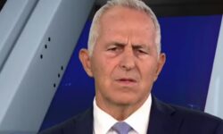 Αποστολάκης: Να διερευνηθούν τα αίτια για το ρήγμα που προκλήθηκε στο αντιτορπιλικό «Βέλος»