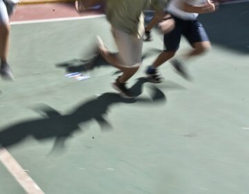 Άγνωστος πέταξε κροτίδα μέσα σε σχολείο της Πάτρας και τραυματίστηκε ένας μαθητής