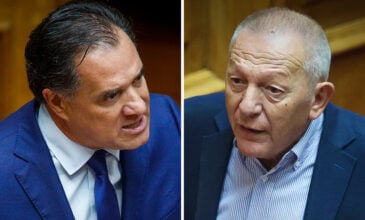 Διαξιφισμοί Γεωργιάδη-Παφίλη στη Βουλή: «Τελειώνει η τυραννία του ΚΚΕ» – «Εάν νομίζετε ότι ξεμπερδεύετε, να διαβάσετε ιστορία»