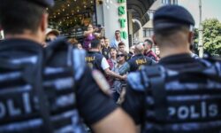 Τουρκία: Η αστυνομία συνέλαβε πέντε υπόπτους με την κατηγορία ότι σχεδίαζαν τρομοκρατική επίθεση