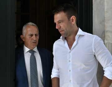 Ο Ευάγγελος Αποστολάκης προαναγγέλει την αποχώρησή του από τον ΣΥΡΙΖΑ – «Περιμένω να ακούσω τον Αλέξη Τσίπρα»