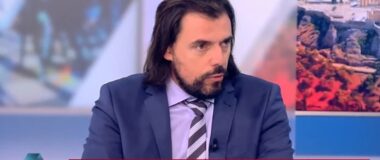 Αιχμές του Πέτρου Παππά για Φίλη: Αν κάποιος δεν εκφράζεται από τον αρχηγό του, τότε δεν ανήκει πλέον στο κόμμα