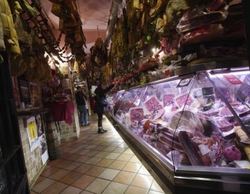 Τρίμηνη μείωση τιμών κατά 10% σε είδη πρώτης ανάγκης στα σούπερ μάρκετ στην Ιταλία