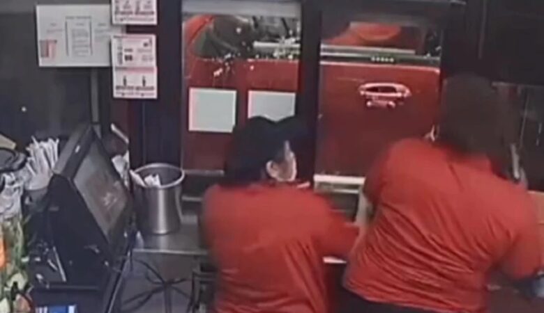 Υπάλληλος ταχυφαγείου πυροβόλησε πελάτη που παραπονέθηκε για τις πατάτες – Δείτε βίντεο