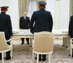 Πούτιν: Πεθαίνοντας στο μέτωπο στην Ουκρανία οι Ρώσοι κατάδικοι ξόφλησαν το χρέος τους στην κοινωνία