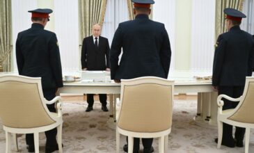 Πούτιν: Πεθαίνοντας στο μέτωπο στην Ουκρανία οι Ρώσοι κατάδικοι ξόφλησαν το χρέος τους στην κοινωνία