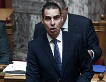 Στην Σαντορίνη ο υφυπουργός Υγείας Μάριος Θεμιστοκλέους