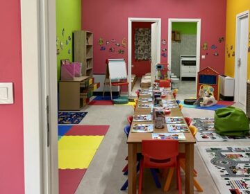 Σήμερα η νέα πρόσκληση για τους βρεφονηπιακούς σταθμούς – Αύξηση εισοδηματικών κριτηρίων και κατάργηση πλαφόν για τις πολύτεκνες οικογένειες