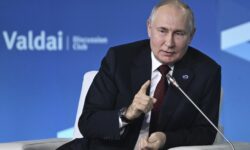 Ο Πούτιν ισχυρίζεται ότι Ρώσοι επιστήμονες είναι κοντά στο εμβόλιο για τον καρκίνο