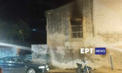 Οι πυροσβέστες έσωσαν άστεγο στα Χανιά – Η εγκαταλελειμμένη οικία που ζούσε τυλίχτηκε στις φλόγες