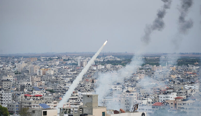 Πόλεμος στη Μέση Ανατολή: Ο ισραηλινός στρατός ετοιμάζεται για χερσαία επίθεση στη Λωρίδα της Γάζας – Πάνω από 600 οι νεκροί