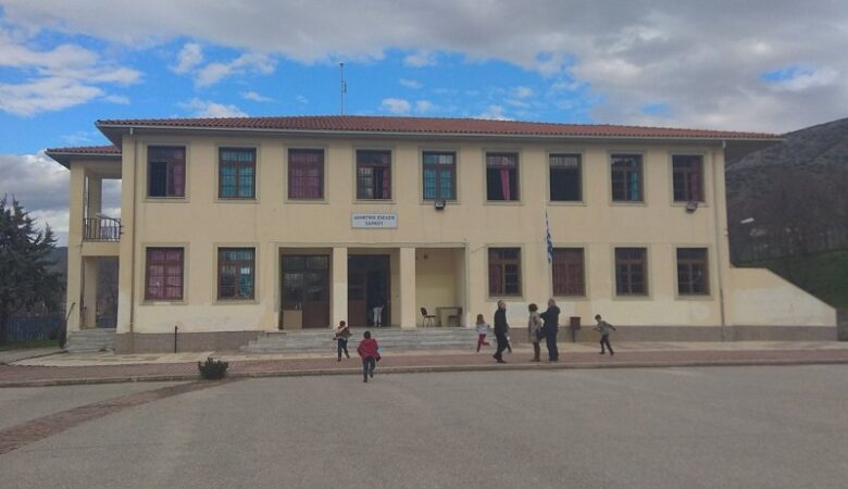 Κλειστό λόγω… φιδιών θα παραμείνει Δημοτικό Σχολείο χωριού στα Τρίκαλα