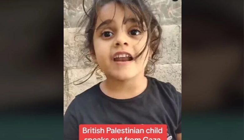Συγκλονίζει 5χρονη για τους βομβαρδισμούς στη Γάζα: «Η μαμά μας αγκαλιάζει όλους, τρέμει το σπίτι»