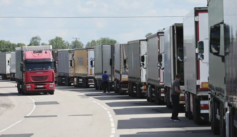 Η Λετονία κλείνει δύο συνοριακά περάσματα με τη Ρωσία