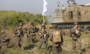 Πόλεμος στη Μέση Ανατολή: Οι ΗΠΑ ενισχύουν τις στρατιωτικές δυνάμεις τους υπό τον φόβο γενίκευσης