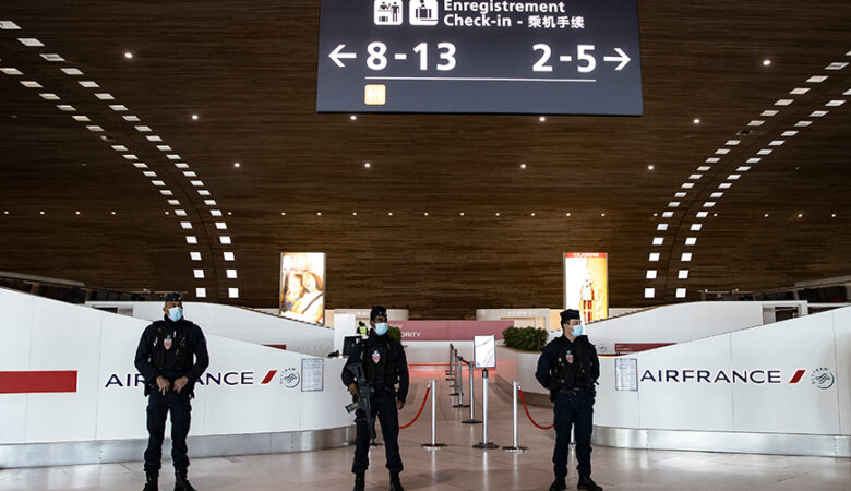 Συναγερμός στη Γαλλία: Εξι αεροδρόμια εκκενώθηκαν μετά από «απειλές για βόμβα»