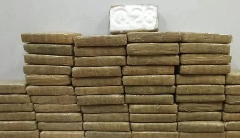 Κύκλωμα κοκαΐνης στον Πειραιά: Αρχηγός ένας πρώην ποδοσφαιριστής, ο ψυκτικός και ο τεχνικός – Πώς περνούσαν τα ναρκωτικά στο λιμάνι