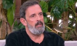 Λεωνίδας Κακούρης: «Δίπλα από εκεί που κάναμε τα γυρίσματα πνίγηκε το παλικάρι που έριξαν από τη μπουκαπόρτα»