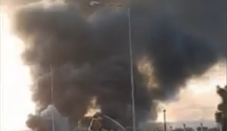 Υπό έλεγχο τέθηκε η φωτιά στο εργοστάσιο στην Εύβοια