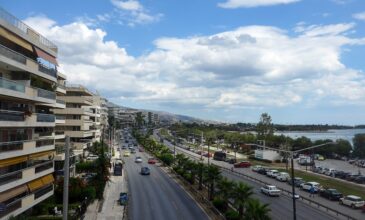 Σύλληψη 2 οδηγών αυτοκινήτων που πραγματοποιούσαν κόντρες στη λεωφόρο Ποσειδώνος