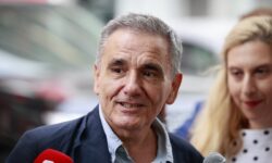 Αιχμηρή απάντηση Τσακαλώτου στον Στέφανο Κασσελάκη για την μνημονιακή κυβέρνηση του ΣΥΡΙΖΑ