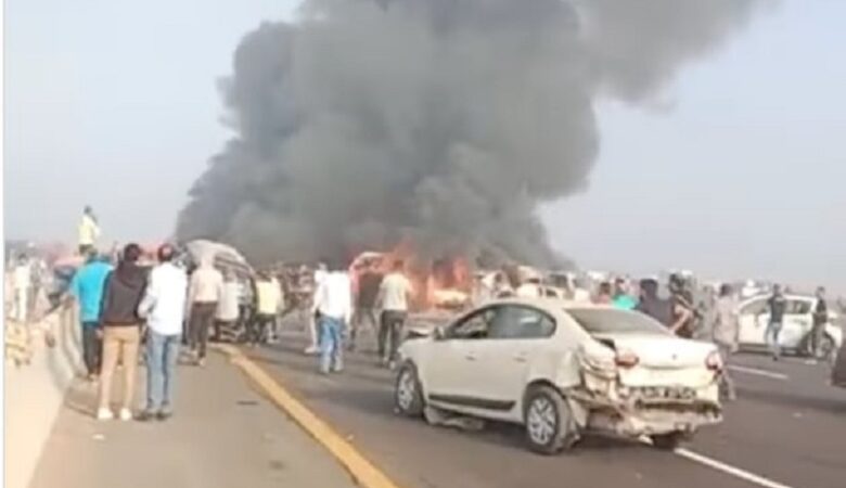 Τραγωδία στην Αίγυπτο: Καραμπόλα αυτοκινήτων με δεκάδες νεκρούς σε αυτοκινητόδρομο – Δείτε βίντεο