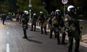 «Λευκή απεργία» από τα ΜΑΤ: Αρνήθηκαν να πάνε στη Λεωφόρο σε ένδειξη διαμαρτυρίας για τον τραυματισμό του συναδέλφου τους