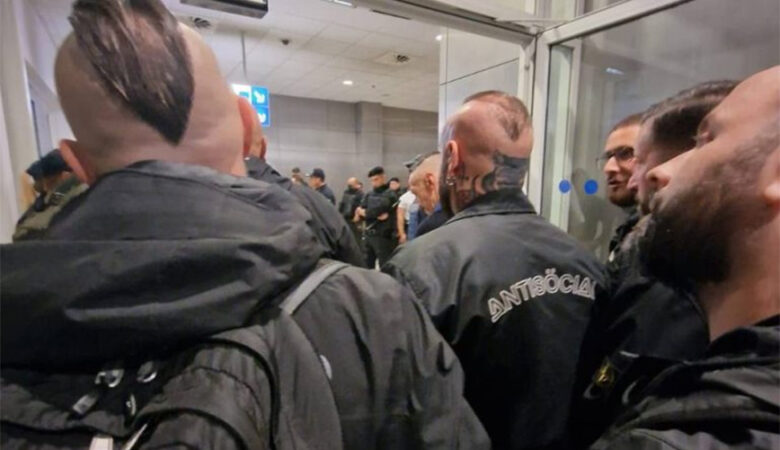 Στη νεοφασιστική Casa Pound ανήκουν οι 21 Ιταλοί που συνελήφθησαν στο αεροδρόμιο στην Αθήνα