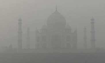 Ινδία: «Εξαφανίστηκε» τo Ταζ Μαχάλ λόγω πυκνής ομίχλης – Δείτε βίντεο