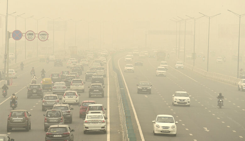 Ινδία: Το Νέο Δελχί θα περιορίσει τη χρήση αυτοκινήτων για να μειώσει την ατμοσφαιρική ρύπανση