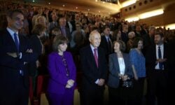 Eκδήλωση προς τιμήν του πρώην πρωθυπουργού Κώστα Σημίτη: Το παρών έδωσαν Σακελλαροπούλου, Μητσοτάκης και Ανδρουλάκης