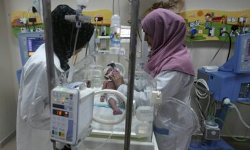 Πόλεμος στη Μέση Ανατολή: Οι Ισραηλινοί προσφέρονται να απομακρύνουν μωρά από το νοσοκομείο Αλ Σίφα