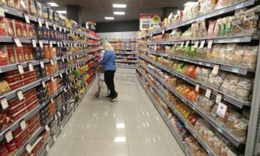 Σκρέκας: Θα δούμε μειώσεις έως και 15% σε βασικά προϊόντα στα σούπερ μάρκετ μετά την 1η Μαρτίου