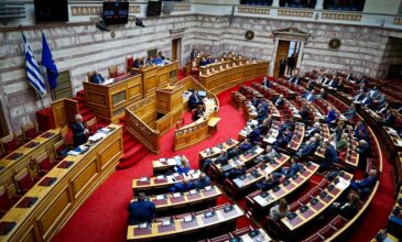 Βουλή: Κατατέθηκε η πρόταση του ΣΥΡΙΖΑ για σύσταση προανακριτικής επιτροπής για τα Τέμπη