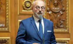 Γερουσιαστής στη Γαλλία κρατείται με την υποψία ότι νάρκωσε μια βουλευτή για να την βιάσει