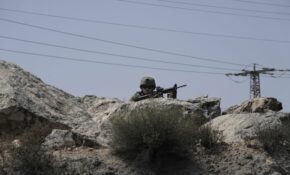 Εκρηκτική η κατάσταση στη Δυτική Όχθη: Το Ισραήλ στέλνει στρατιώτες, εκεί όπου σπίτια πολιορκούνται από Εβραίους εποίκους