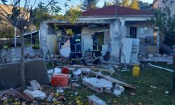 Σοβαρά τραυματισμένος ηλικιωμένος από έκρηξη σε σπίτι στα Τρίκαλα