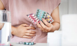 Ο ΠΟΥ προειδοποιεί για την υπερκατανάλωση αντιβιοτικών: «Μπορεί μέχρι το 2050 να πεθάνουν 10 εκατ. άνθρωποι»
