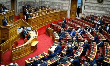 Βουλή: Ψηφίστηκε από τη ΝΔ το πολεοδομικό νομοσχέδιο του Υπουργείου Περιβάλλοντος και Ενέργειας