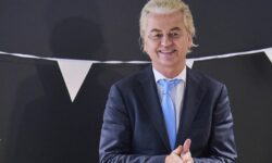 Σε αναζήτηση κυβερνητικών εταίρων ο ακροδεξιός Χέερτ Βίλντερς μετά την απρόσμενη νίκη του στις ολλανδικές εκλογές