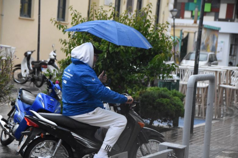 Κακοκαιρία Bettina: Συστάσεις στους εργοδότες για μέτρα προστασίας των εργαζομένων σε υπηρεσίες delivery