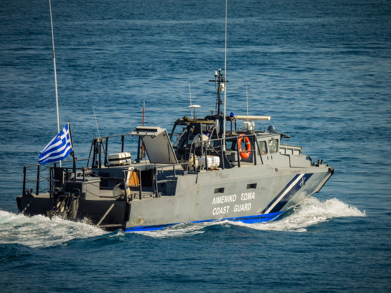 Τραγωδία στη Λέσβο – Βρέθηκε νεκρός ένας από τους 13 ναυτικούς – Αγωνία για τους υπόλοιπους