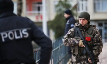 Δεκάδες συλλήψεις υπόπτων για διασυνδέσεις με Κούρδους μαχητές στην Τουρκία